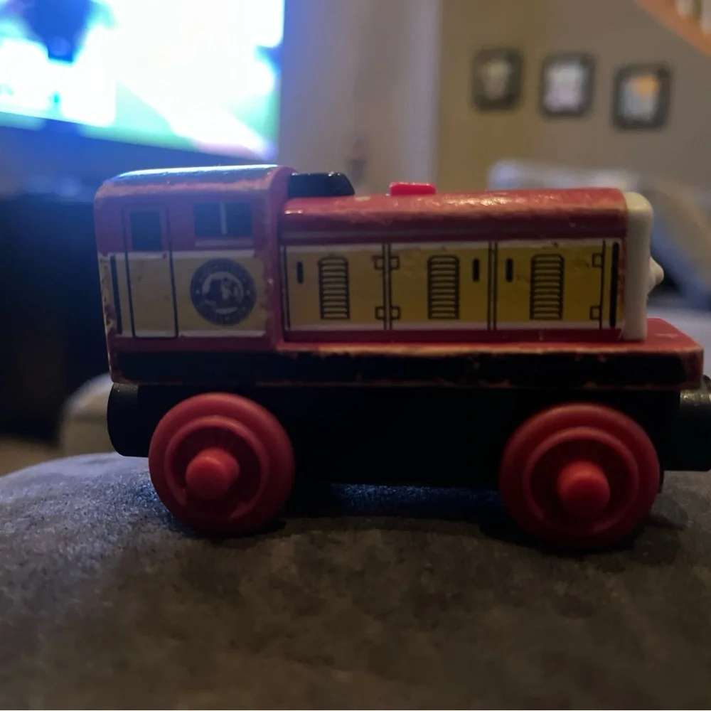 Thomas & Friends Wooden Railway DART Wood Day of The Dieselworks learning Curve